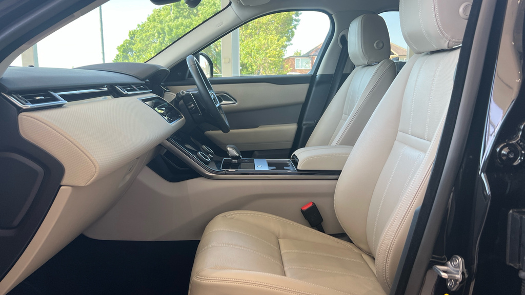 Land Rover Range Rover Velar Range Rover Velar 2.0 P400e Se Black #3