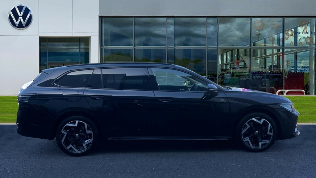 Volkswagen Passat Passat 1.5 Tsi Ehybrid 272 R-line Dsg RO25AVG Black #4