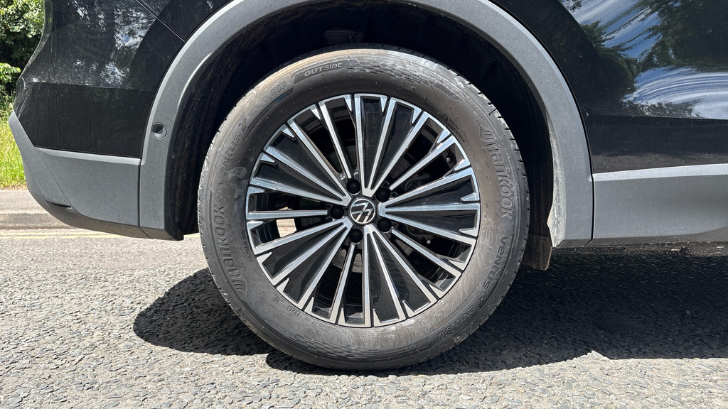 Volkswagen Tiguan Tiguan Life 1.5 Etsi 130 Ps 7-Speed Dsg Black #5