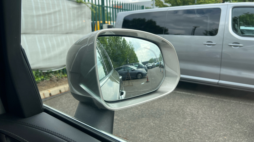 Volvo XC90 Ultimate Black #35