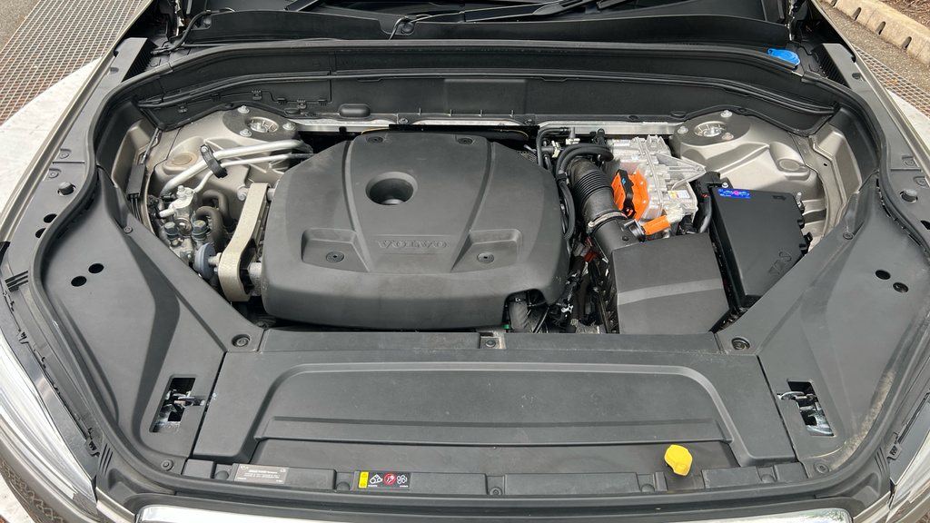 Volvo XC90 Ultimate Black #13