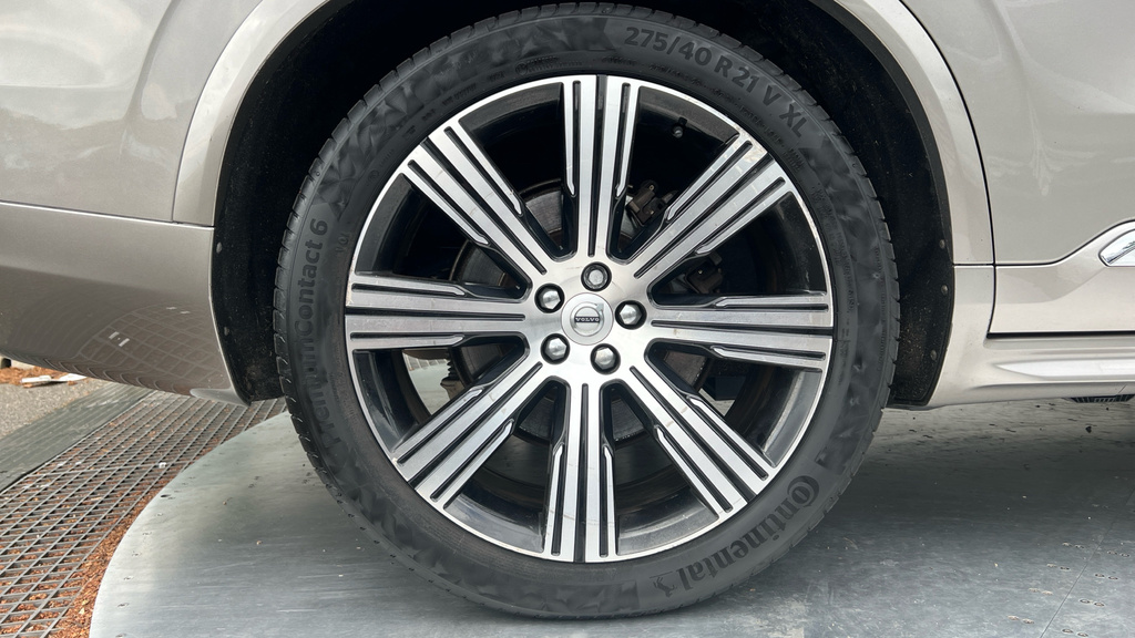 Volvo XC90 Ultimate Black #21