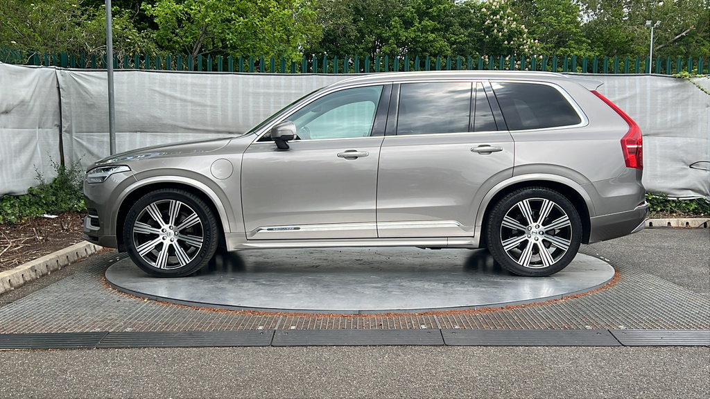 Volvo XC90 Ultimate Black #16