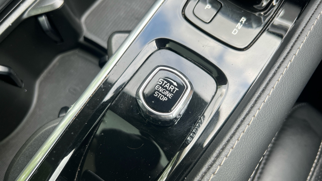 Volvo XC90 Ultimate Black #30
