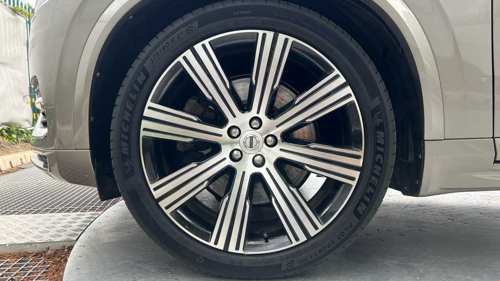 Volvo XC90 Ultimate Black #23