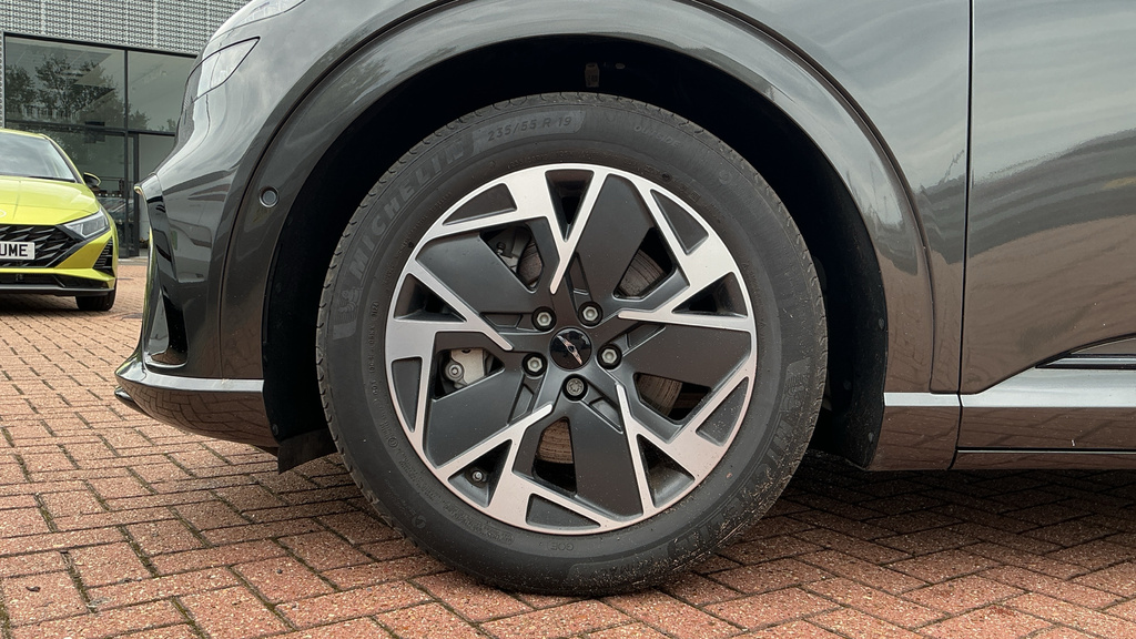 Genesis GV60 Gv60 168Kw Pure 84Kwh Innovation Grey #4