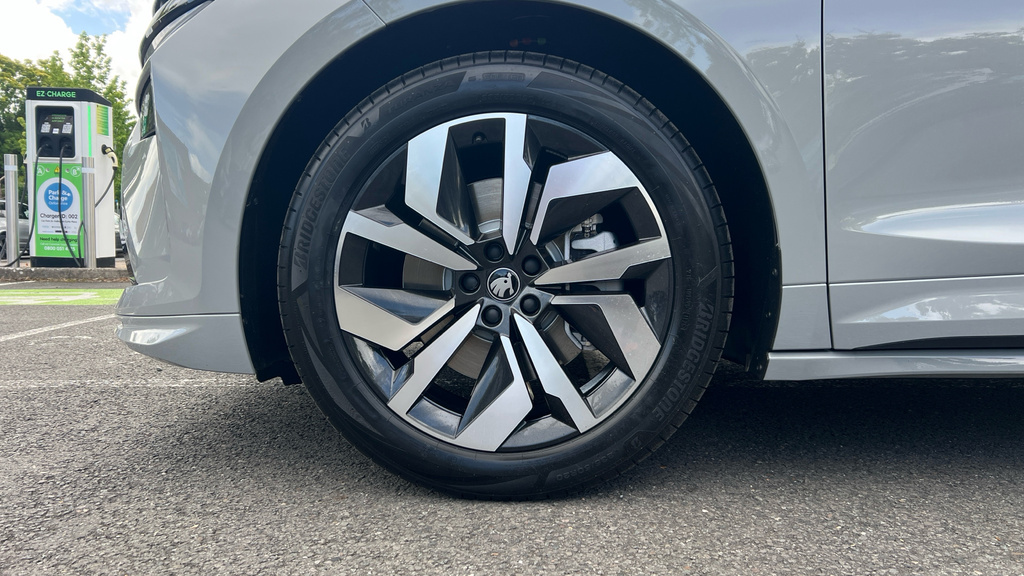 Skoda ENYAQ Skoda Enyaq Estate 210Kw 85X Sportline 82Kwh 4X4 5 Grey #5