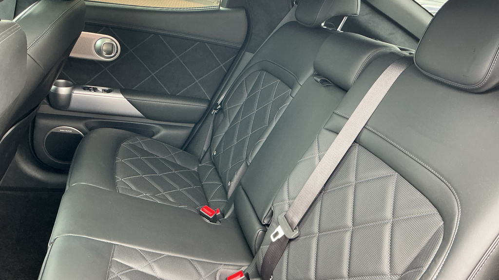 Genesis GV60 168Kw Premium 77.4Kwh Comfort Silver #15