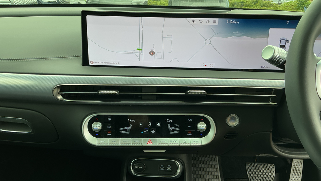 Genesis GV60 168Kw Premium 77.4Kwh Comfort Silver #13