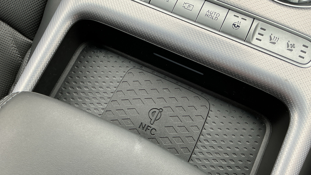 Genesis GV60 168Kw Premium 77.4Kwh Comfort Silver #41