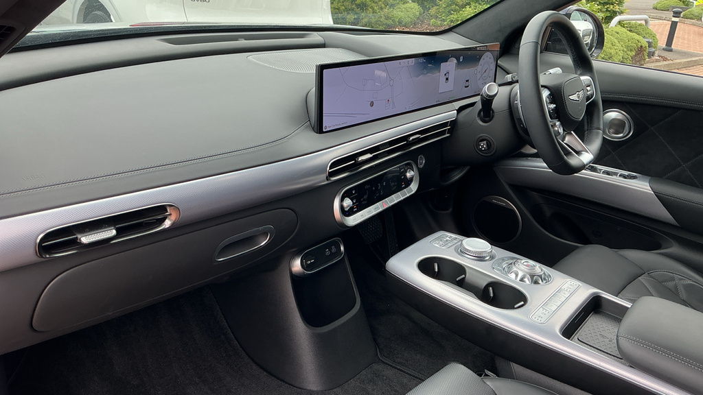 Genesis GV60 168Kw Premium 77.4Kwh Comfort Silver #12