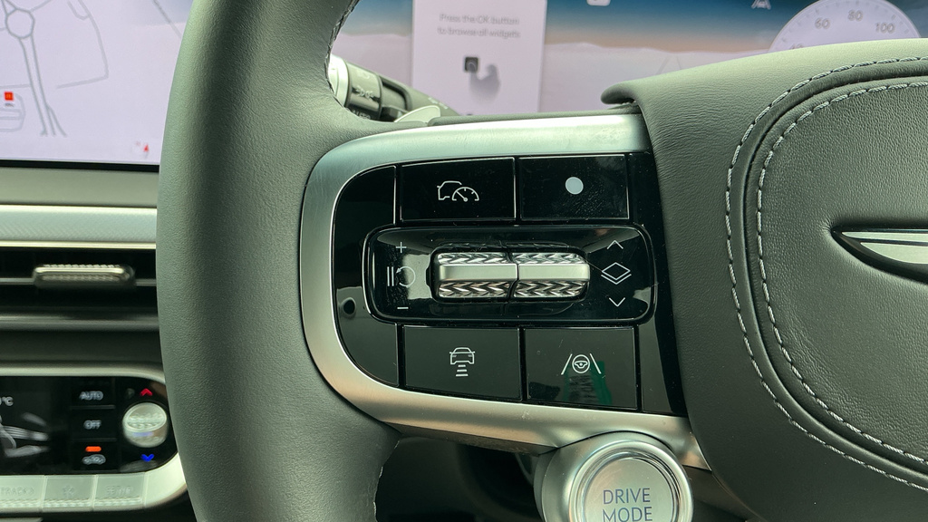 Genesis GV60 168Kw Premium 77.4Kwh Comfort Silver #44