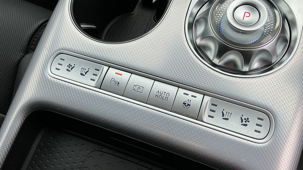 Genesis GV60 168Kw Premium 77.4Kwh Comfort Silver #34