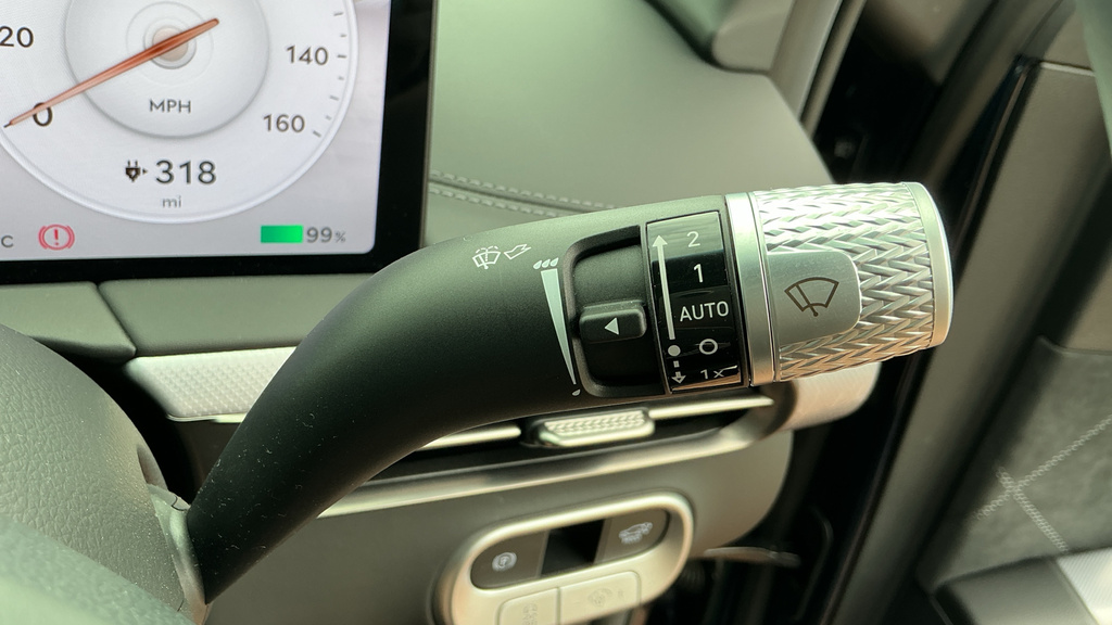 Genesis GV60 168Kw Premium 77.4Kwh Comfort Silver #24
