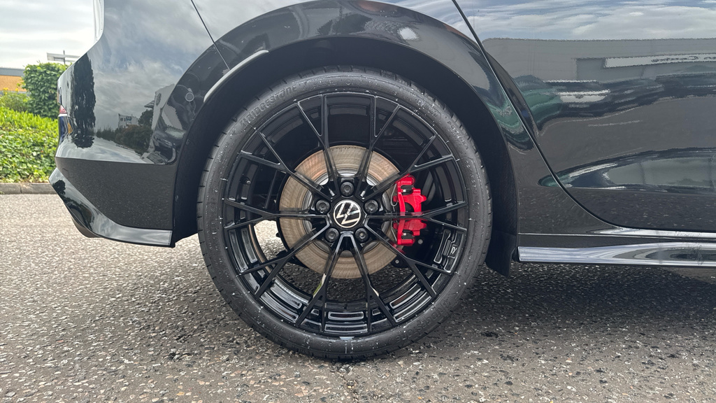 Volkswagen Golf Golf Hatch Gti Clubsport 2.0 Tsi 300 Ps 7-Speed Ds EY26ZSX Black #5