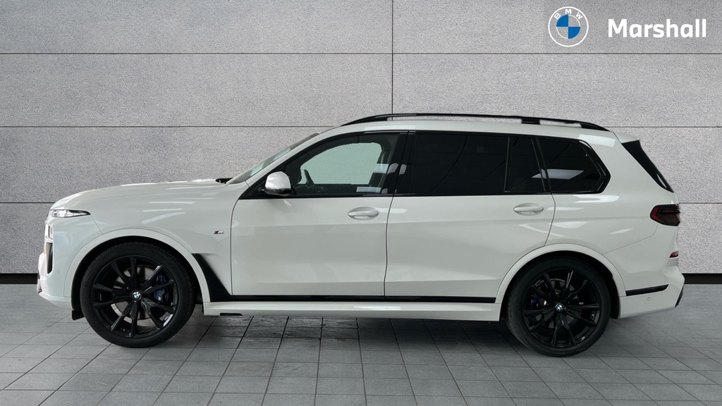 BMW X7 Xdrive M60i Step Ultimate Pack Black #24