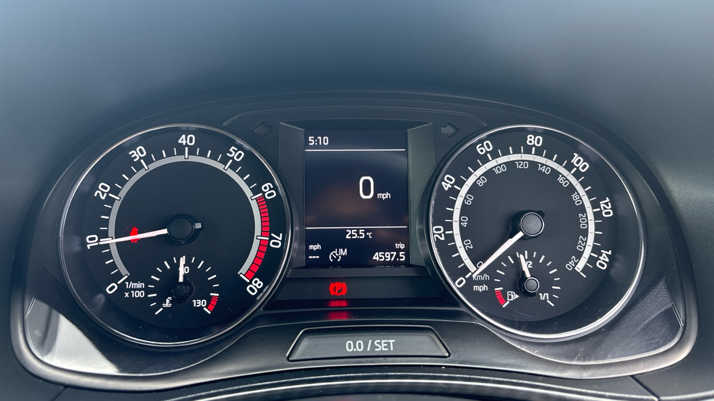 Skoda Fabia 1.0 Se Drive Tsi Dsg 94 Bhp Grey #14
