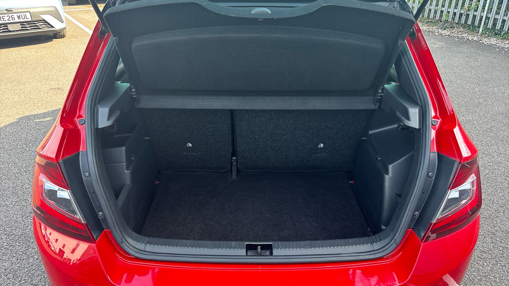 Skoda Fabia 1.0 Se Drive Tsi Dsg 94 Bhp Grey #16
