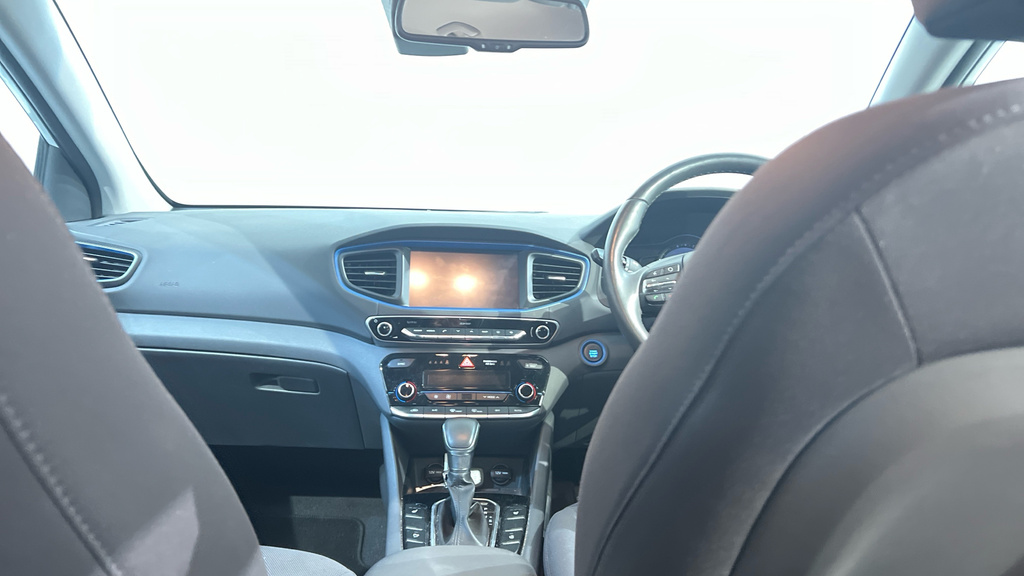 Hyundai Ioniq Hatchback  #12