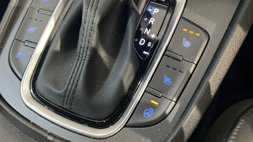 Hyundai Kona Premium Ev Red #42