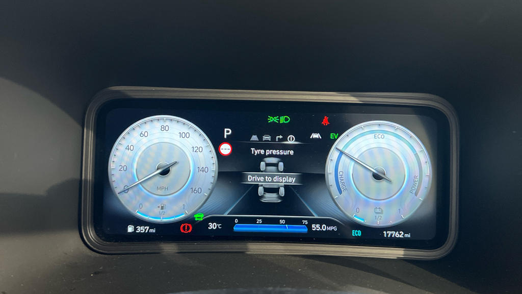 Hyundai Kona Premium Ev Red #13