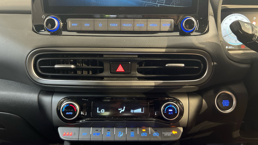 Hyundai Kona Premium Ev Red #32