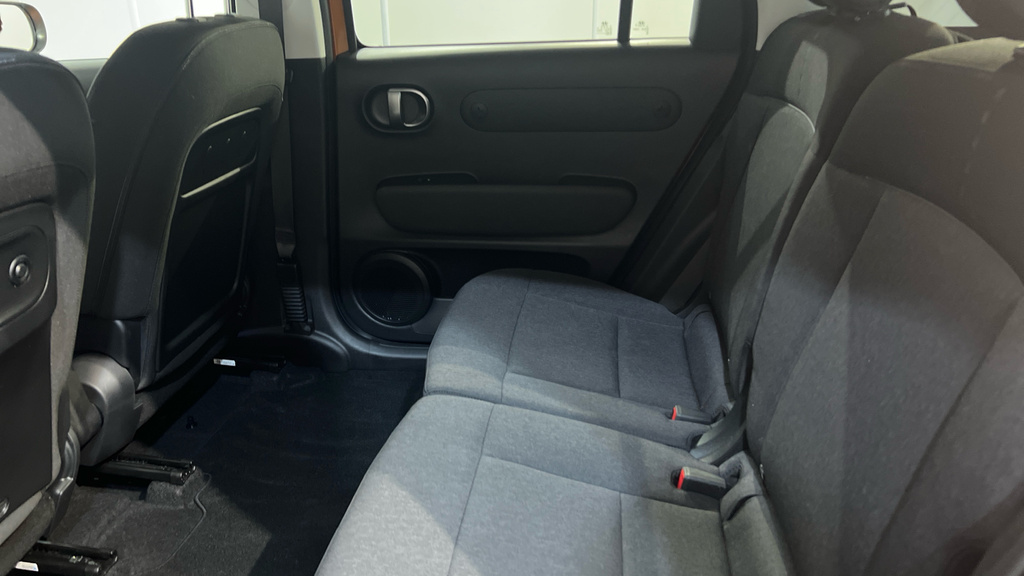 Hyundai Inster Long Range 49Kwh 02 White #14