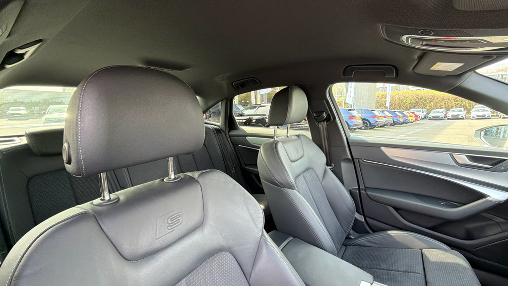 Audi A6 Saloon Sport White #35