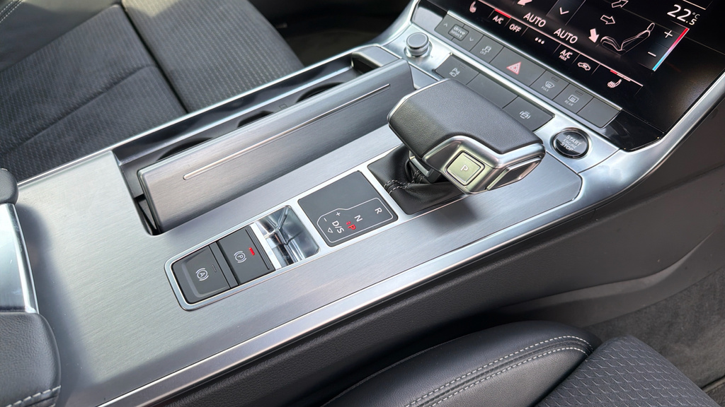 Audi A6 Saloon Sport White #26