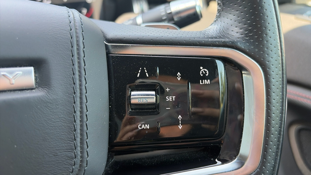 Land Rover Discovery Sport 2L R-dynamic S Plus White #26