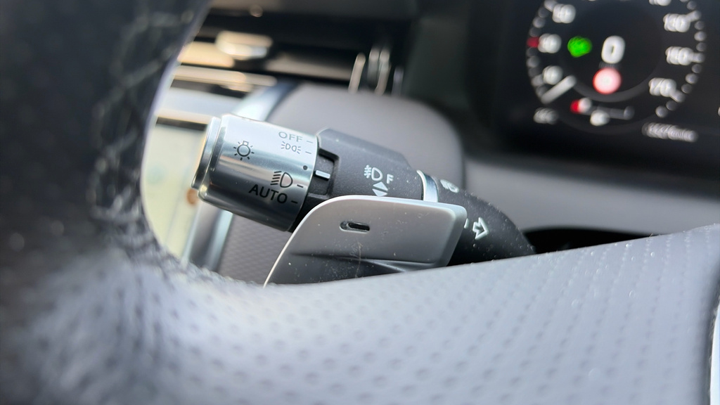 Land Rover Discovery Sport 2L R-dynamic S Plus White #27
