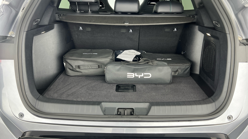 Byd Seal U 1.5 Dm-i Comfort Black #14