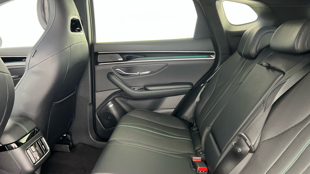Byd Seal U 1.5 Dm-i Comfort Black #13