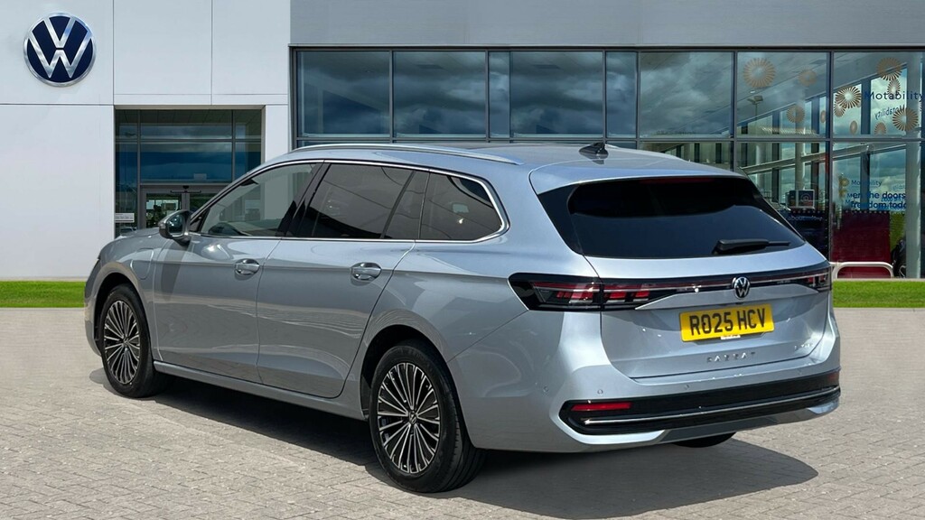 Volkswagen Passat Passat 1.5 Tsi Ehybrid 272 Elegance Dsg Silver #3
