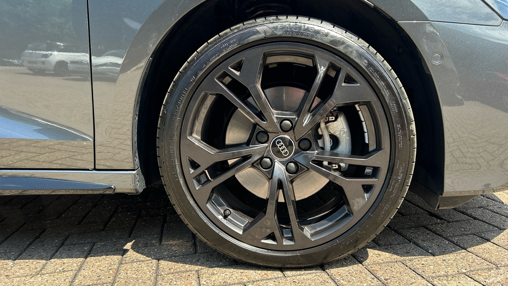 Audi A3 A3 1.5 Tfsi E 204 Black Edition S Tronic LN26NBL Grey #5