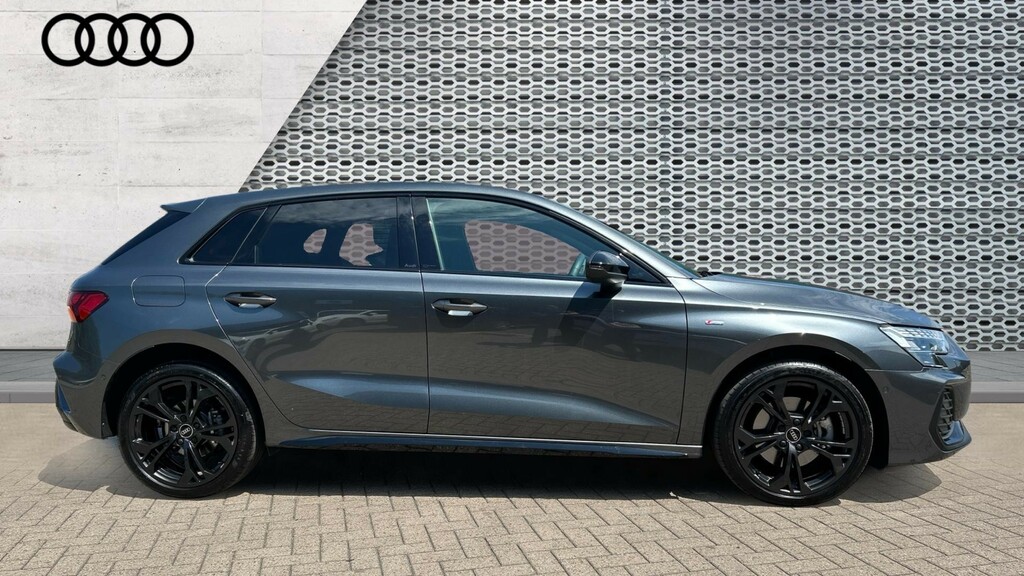 Audi A3 A3 1.5 Tfsi E 204 Black Edition S Tronic LN26NBL Grey #4