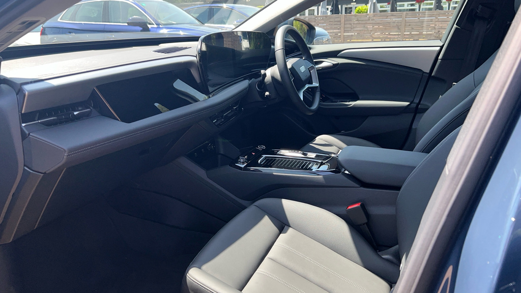 Audi A6 Avant A6 210Kw 83Kwh Sport Blue #2