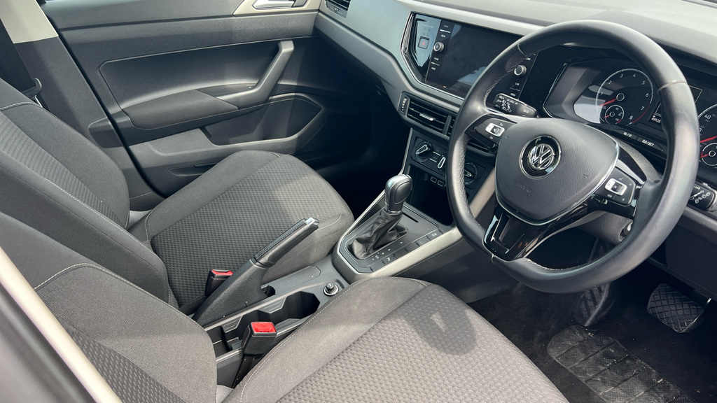 Volkswagen Polo 1.0 Se White #9