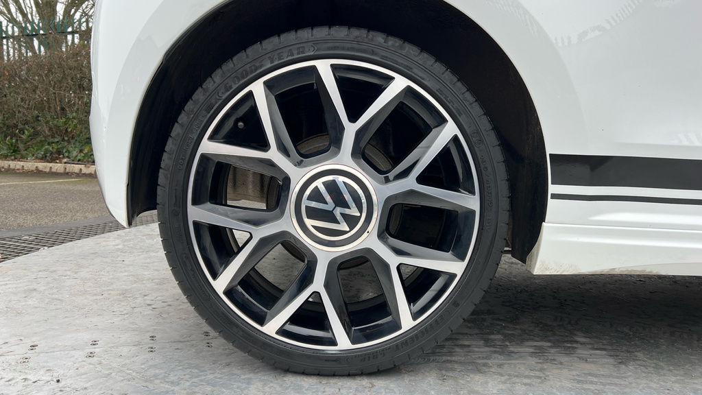 Volkswagen Up 1.0 115Ps Up Gti White #19