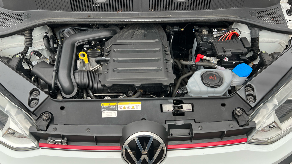 Volkswagen Up 1.0 115Ps Up Gti White #16
