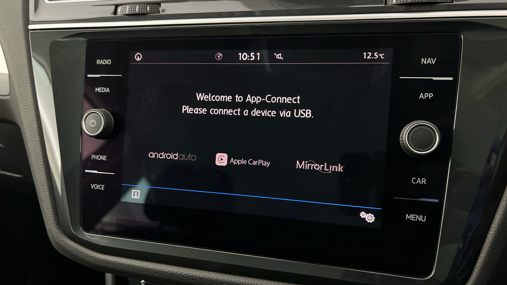 Volkswagen Tiguan Match Black #24