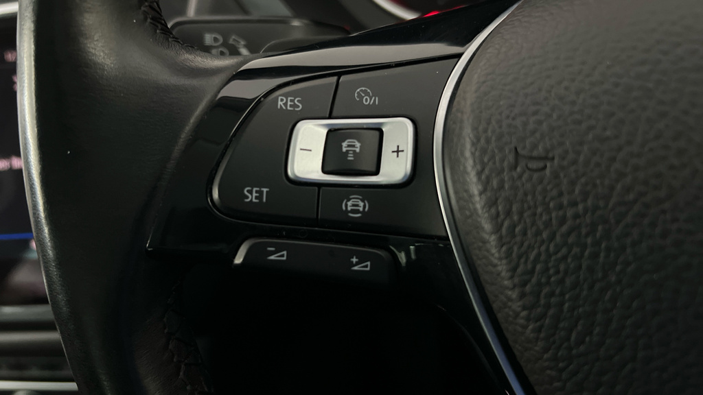 Volkswagen Tiguan Match Black #28
