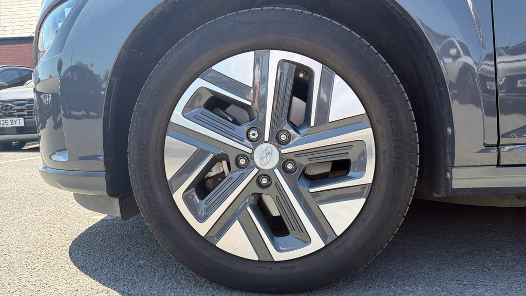Hyundai Kona Suv Black #17