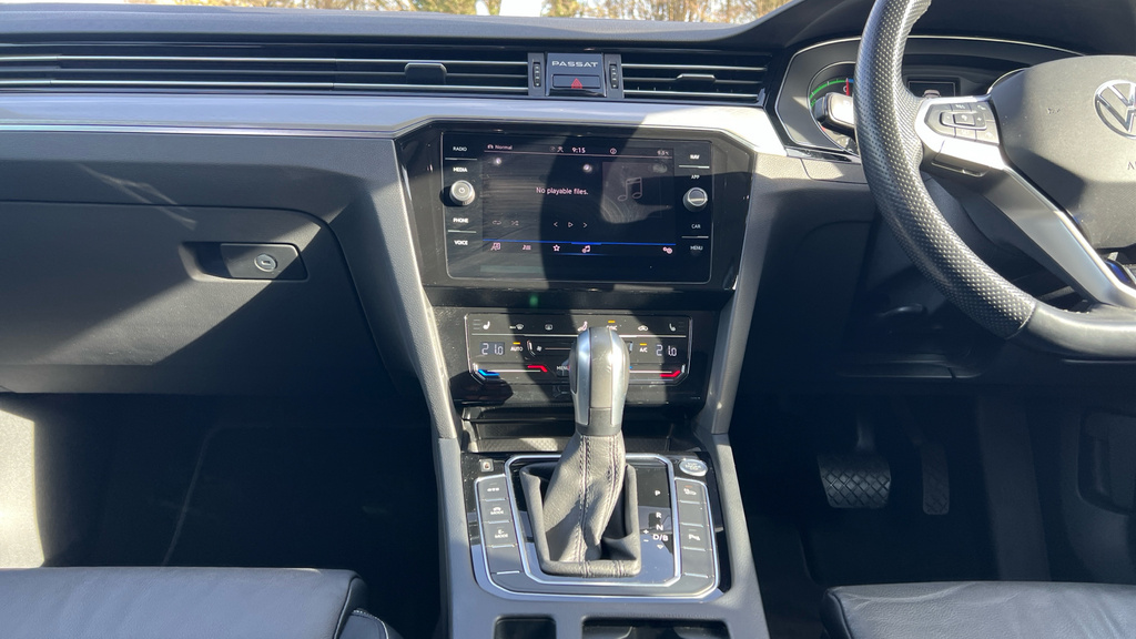Volkswagen Passat 2.0 Tdi Evo Scr R-line Dsg Black #12