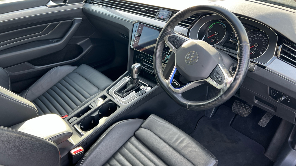 Volkswagen Passat 2.0 Tdi Evo Scr R-line Dsg Black #9