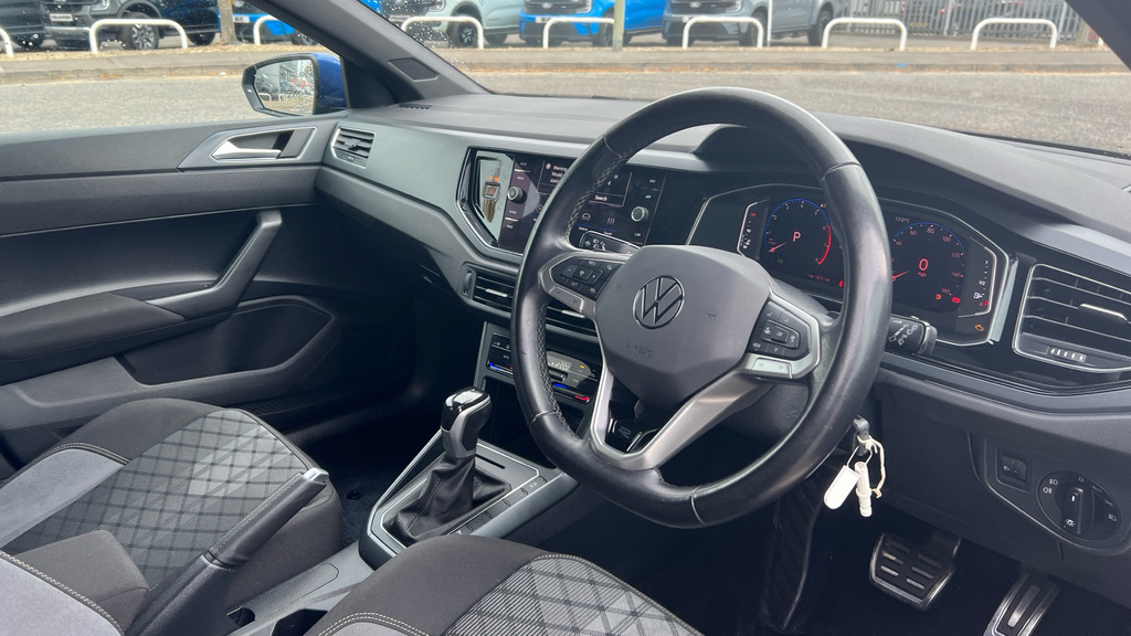 Volkswagen Polo R-line Black #6