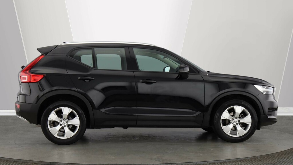 Volvo XC40 Xc40 1.5 T3 163 Momentum Geartronic Black #2