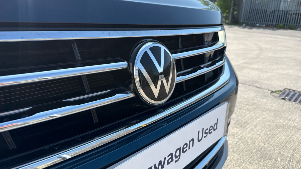 Volkswagen Tiguan Elegance Blue #21