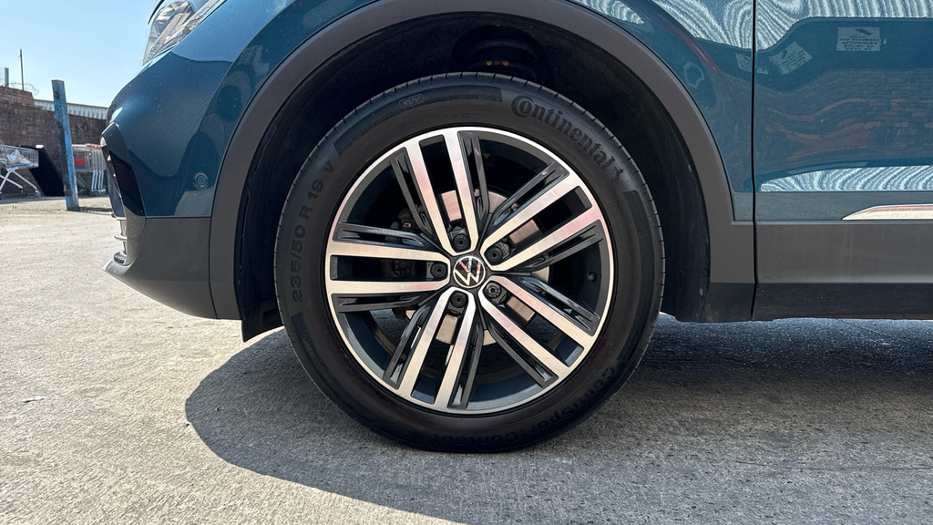 Volkswagen Tiguan Elegance Blue #17