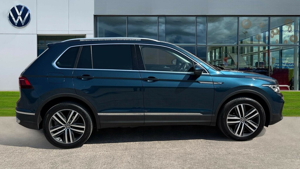 Volkswagen Tiguan Elegance Blue #3